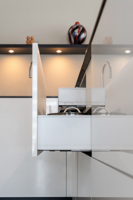 Moderne witte keuken