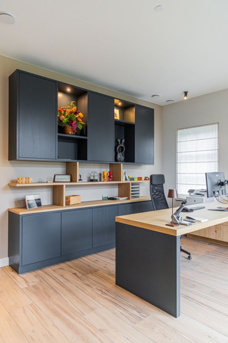 Landelijke eikenhouten interieurs op maat - kantoor aan huis